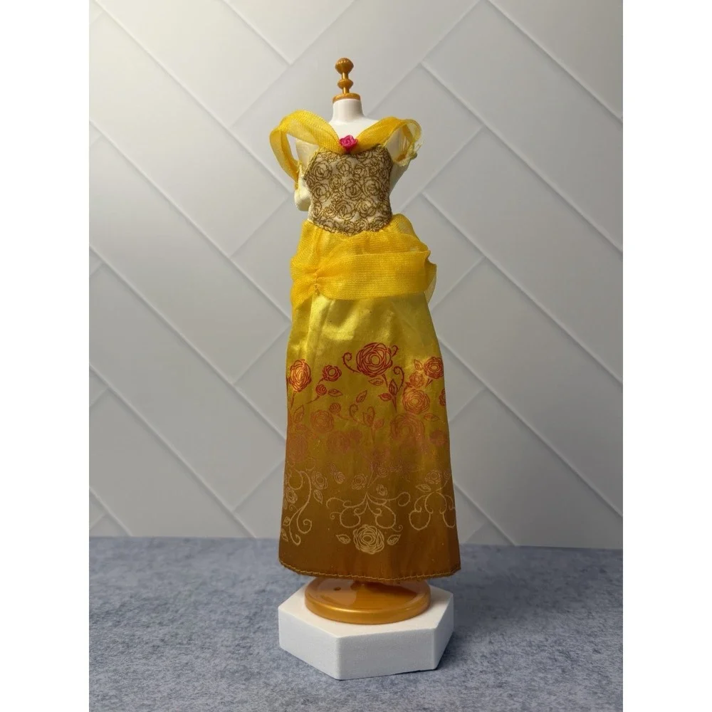 Disney Princess  Princess Belle Doll Dress Replacement Gown Yellow Glitter